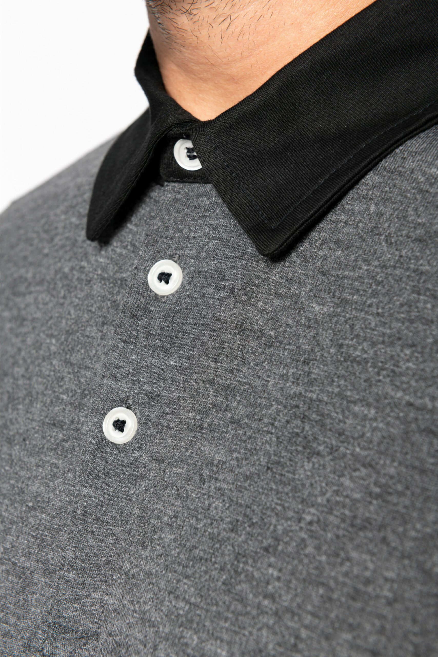Polo jersey gris/noir détail col